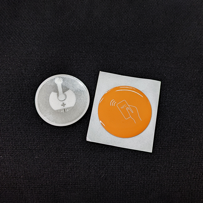 Großhandel NFC-Tag wasserdicht wiederbeschreibbar Ntag 216 NFC-Label Anti-Metall-Epoxid-Tag für soziale Medien