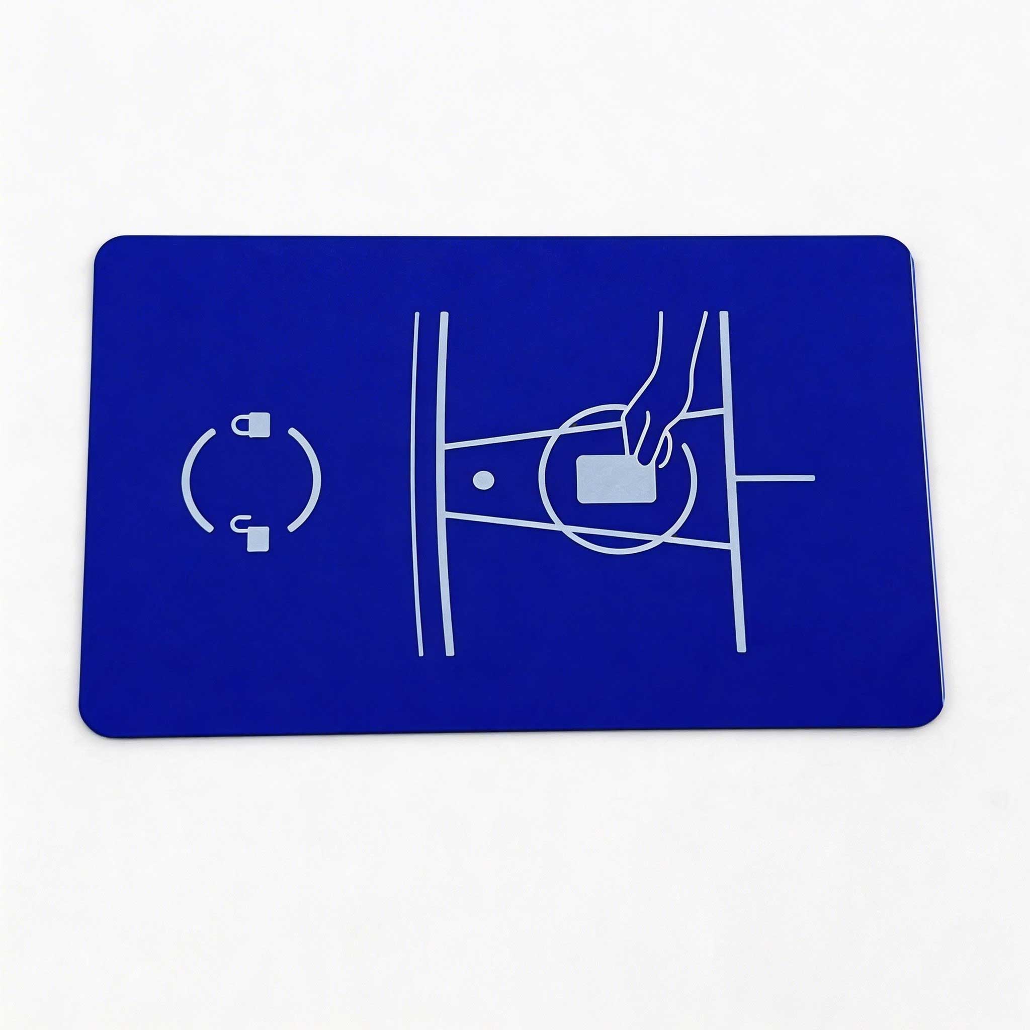 Kokovärinen valkoinen, musta, punainen, vihreä ja sininen PVC-materiaali, RFID/NFC-kortit, mukautettavissa