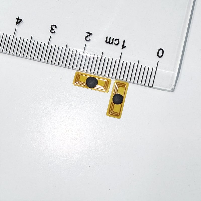 وسوم RFID وNFC مرنة (FPC) فائقة الرقة ومقاومة لدرجات الحرارة العالية، صغيرة الحجم، مُصممة للأساور الذكية والألعاب