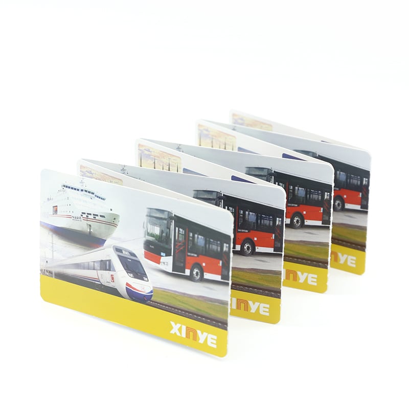 بطاقة ورقية مغلفة قابلة للاستخدام لمرة واحدة من نوع Mifare Classic S50 1K قابلة للطباعة بالجملة من المصنع لاستخدام في الرحلات بالمترو