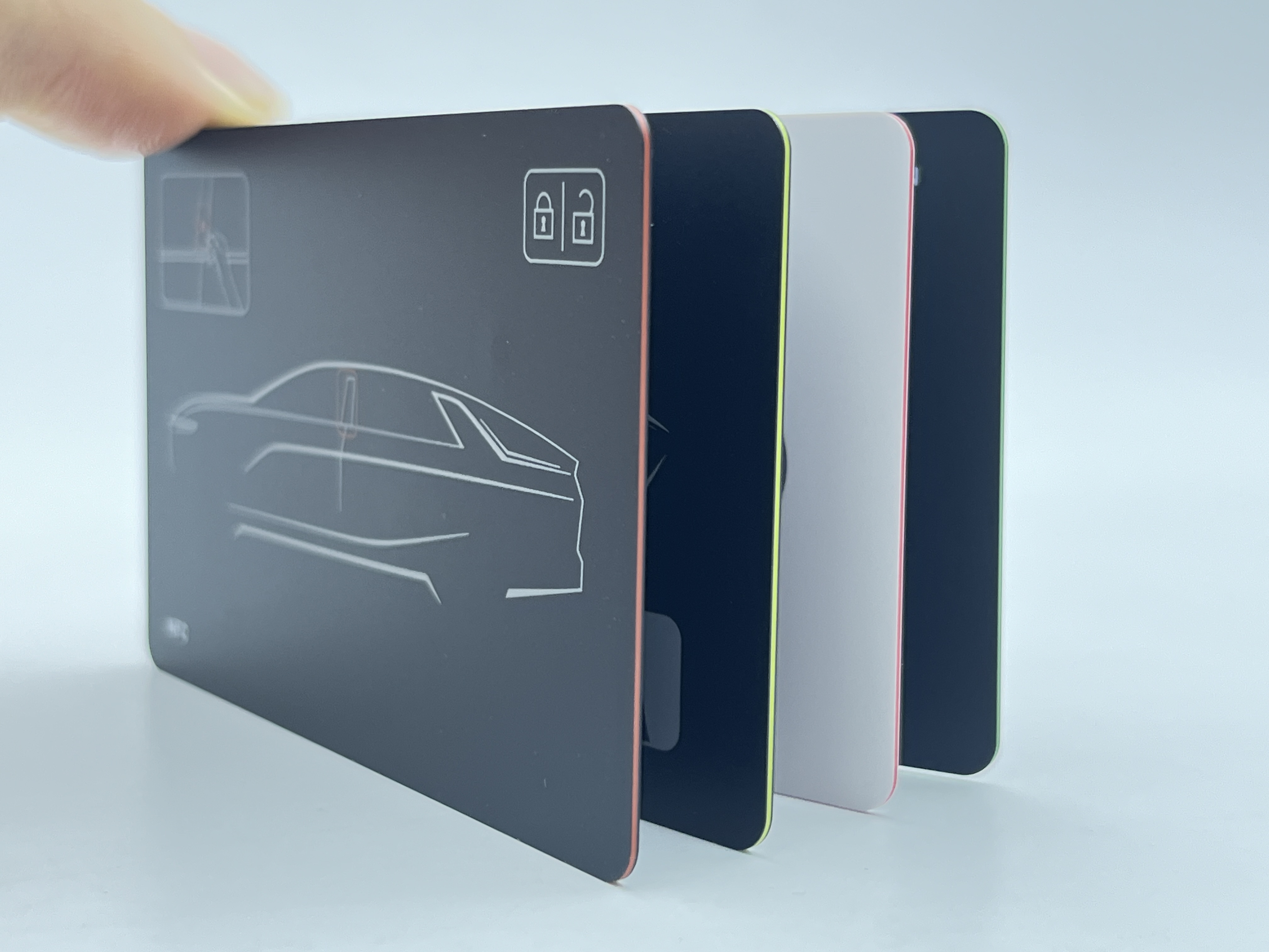 Digitális autóajtó-hozzáférési kulcskártyák Intelligens kártyák Egyedi Mifare Desfire HF ISO14443A RFID-kártyák Testreszabott