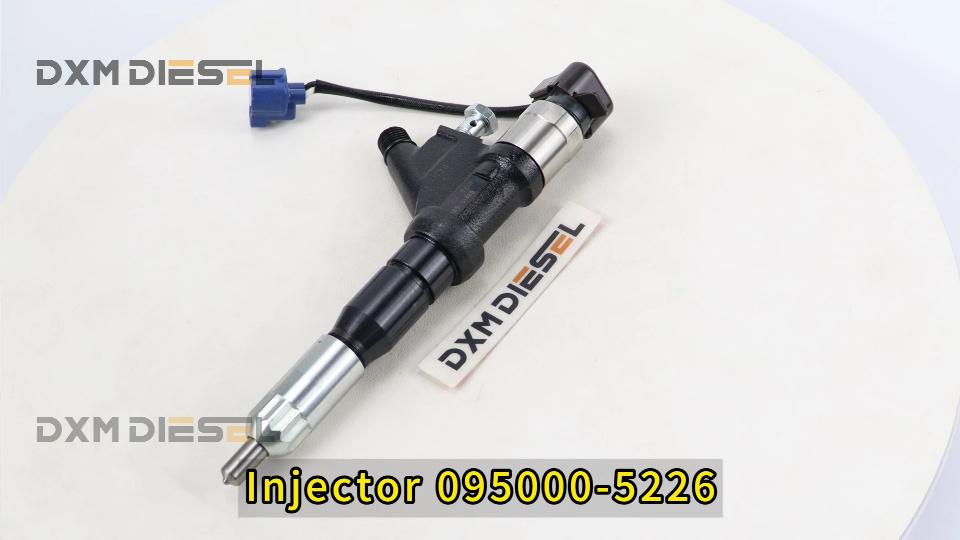 Injektor 095000-5226