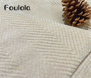 Foulola: 390# – Tela de terciopelo jacquard – Diseño en espiga, superficie mate, 240 g/m², corte de pelo, caída suave, ancho de 280 cm, 17 colores disponibles – Tela decorativa para cortinas, sin efecto opaco – Ideal para salas de estar, comedores y estudios; tapicería suave