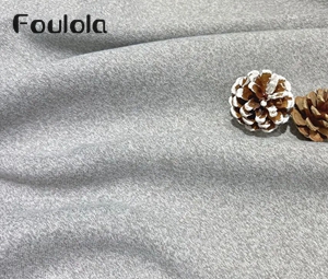 Foulola: YX# – Cortina y tejido opacos con sensación de lana, tejido triple – Sólido, idéntico en ambas caras, opacidad física del 95 %, 536 g/m², anchos de 280 cm y 340 cm, 12 colores disponibles en stock – Ideal para residencias de alta gama, hoteles boutique y salas de cine caseras
