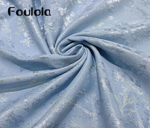 Foulola: MJSL 2697# «Forest» – Tela Jacquard de bloqueo total de alta precisión – Tejido de tres capas, bloqueo físico del 90 %, 446 g/m², tejido diferente en ambas caras, apta para bebés (clase A), aislamiento acústico y térmico, anchos de 280 cm y 320 cm