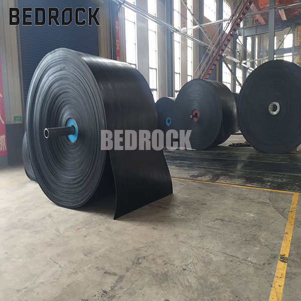 What Makes Our Conveyor Belts Ideal for Concrete Applications?