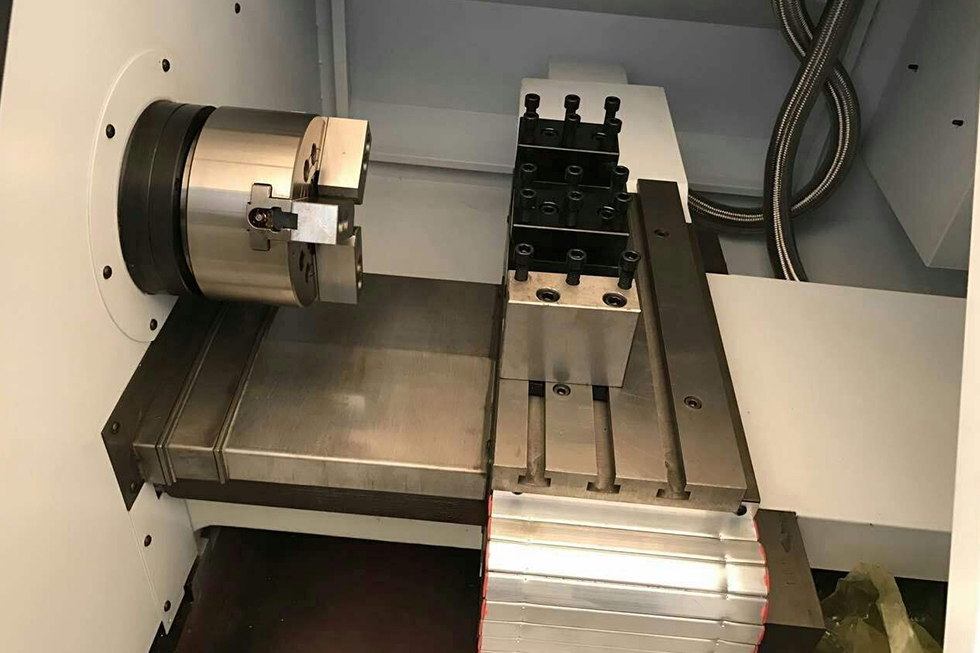 The composition and structure of precision CNC lathe