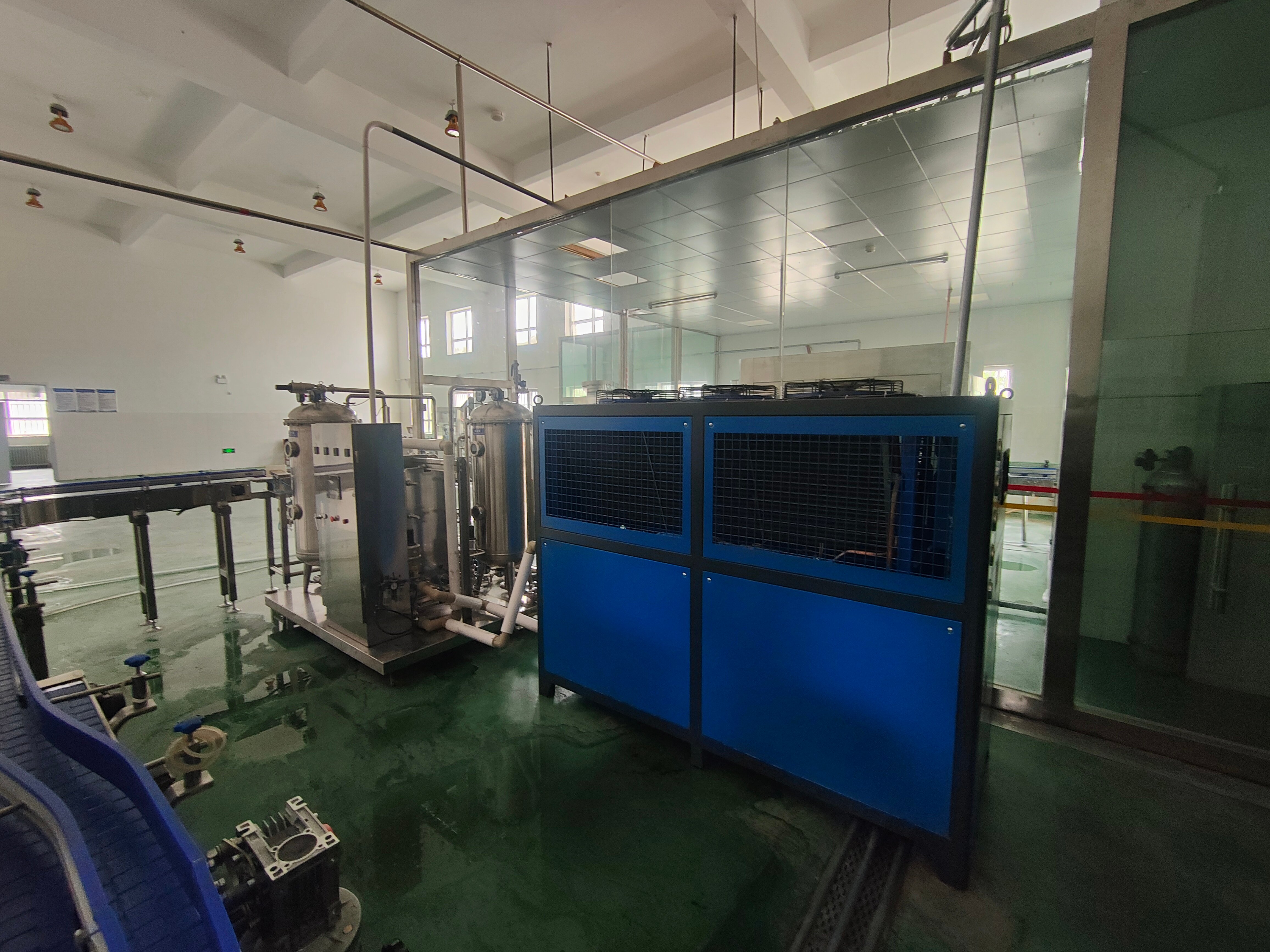2000bph carbonated beverage filling production line for can in Xinjiang, China