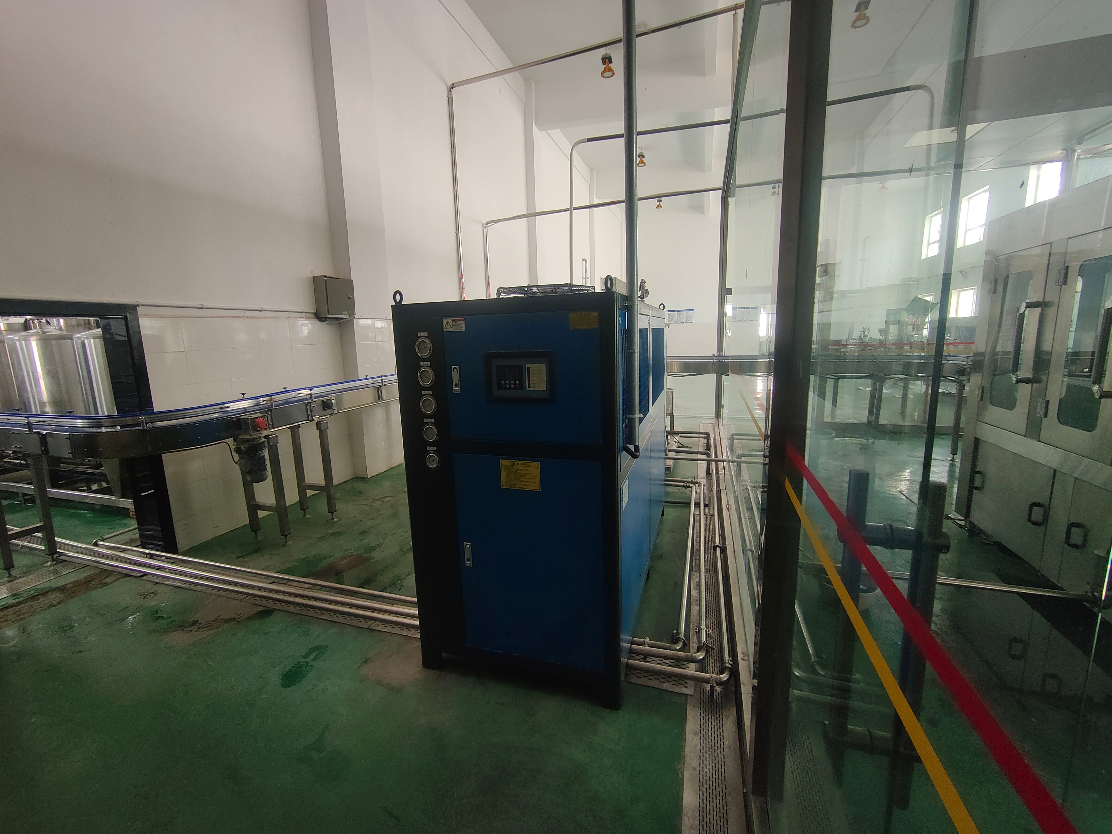 2000bph carbonated beverage filling production line for can in Xinjiang, China