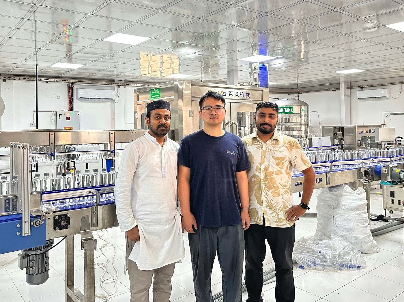 2000bph water filling production line for PET bottle in Bangladesh
