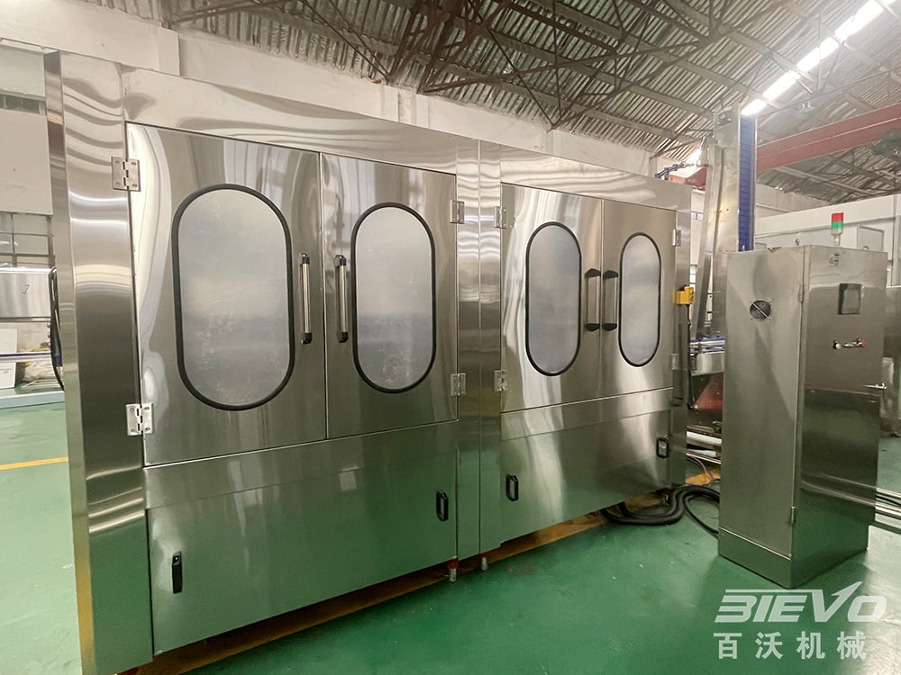 12000 bph water filling production line for PET bottle in Democratic Republic of the Congo