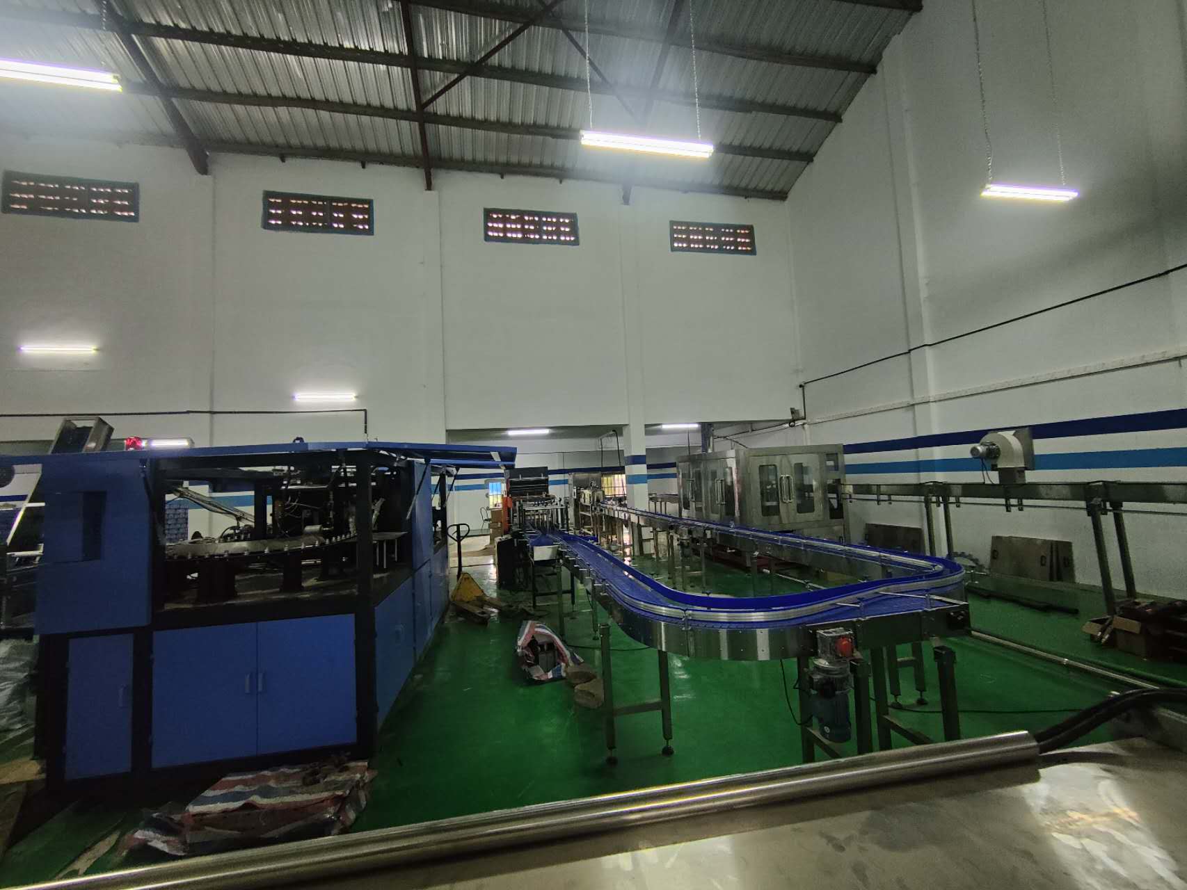 10000bph water filling production line for PET bottle in Benin