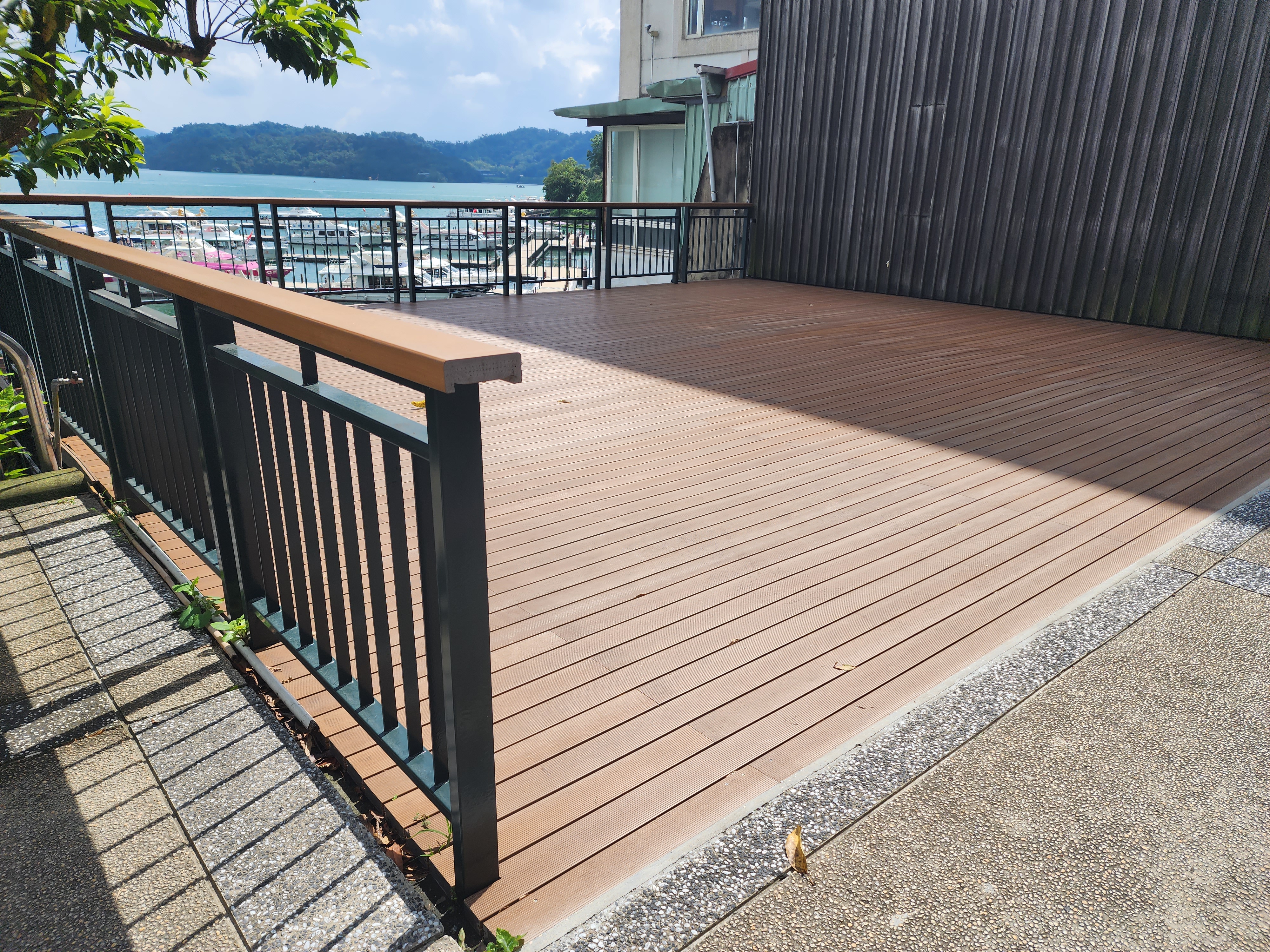 Defining Lasting Aesthetics and Performance for Commercial Terraces