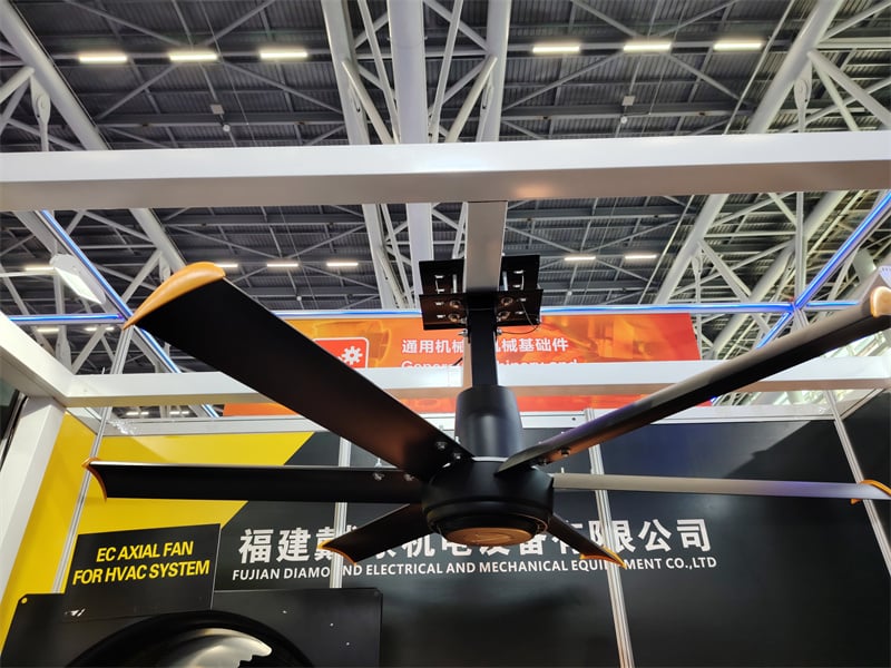 FJDIAMOND FAN Makes a Stunning Appearance at the Canton Fair!