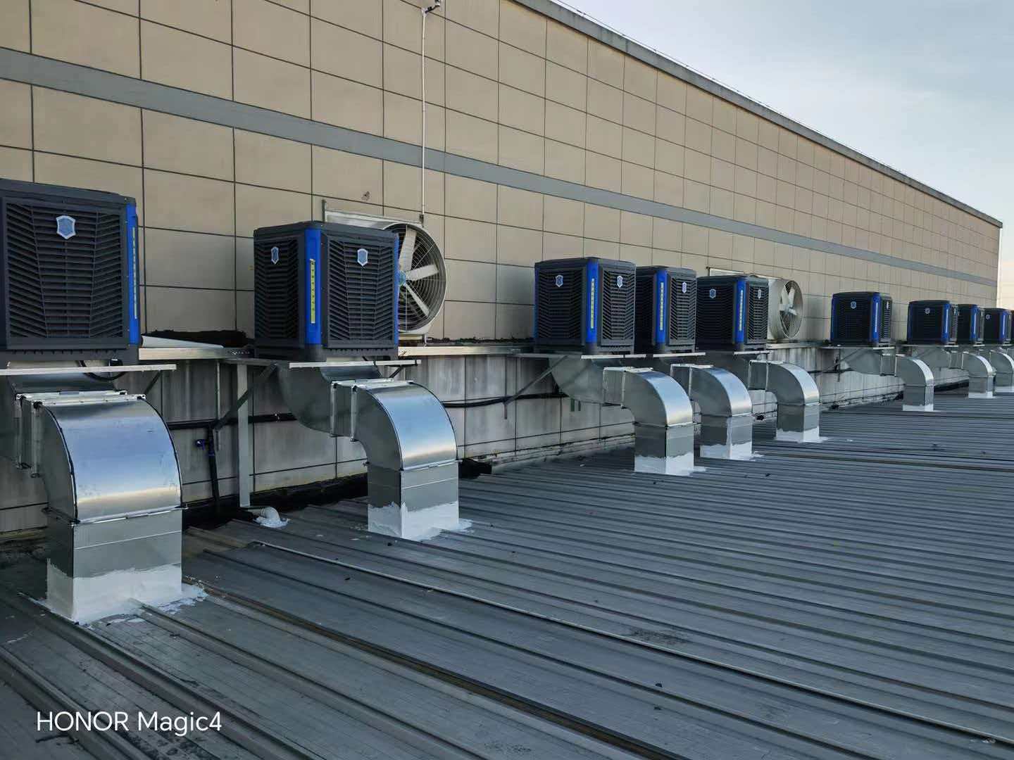 What to Consider When Choosing Warehouse Cooling Fans for Large Spaces