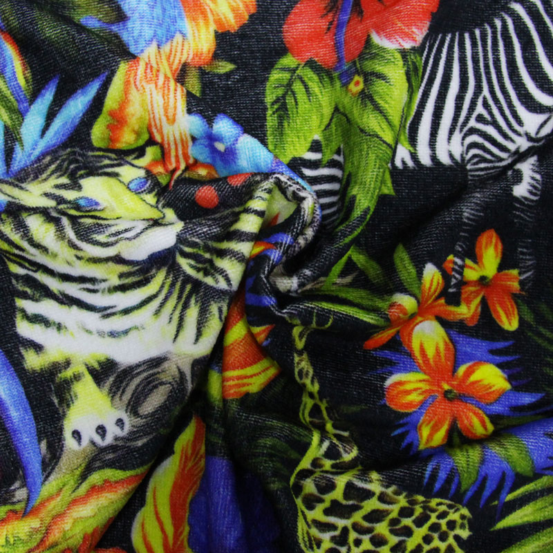 What Makes the Perfect Beach Towel: Size, Material, and Design