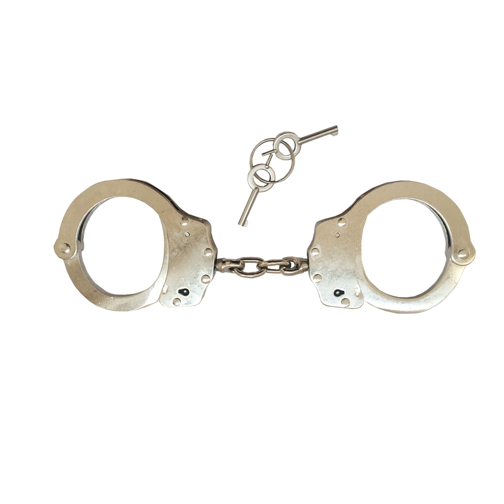 Mistakes to Avoid When Buying Handcuffs for Government Tenders