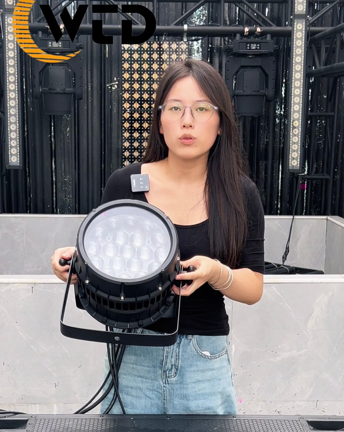 19*15 W vandeniui atsparus LED PAR šviestuvas