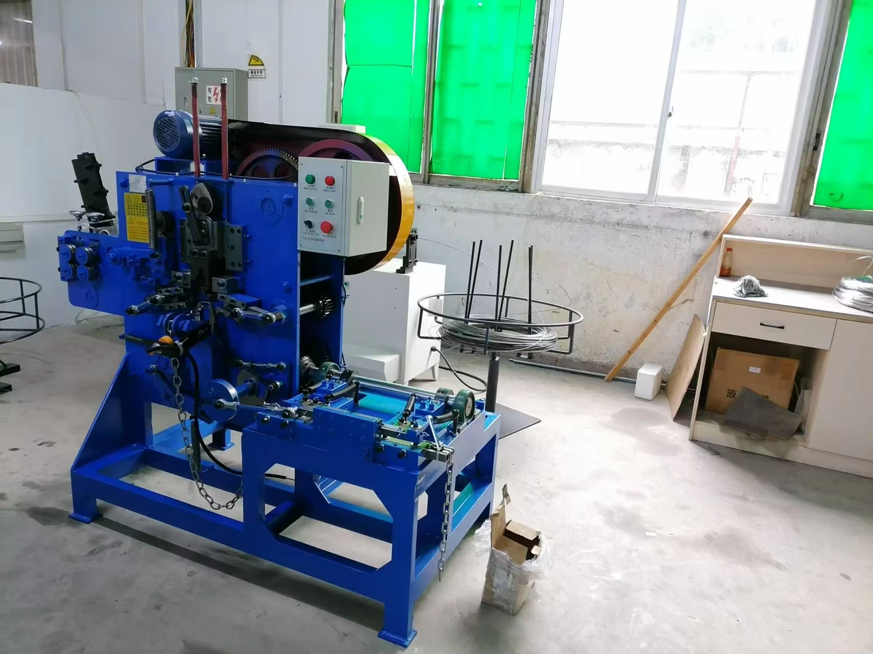 High-Precision Metal Pipe Bending Machine for Versatile Applications