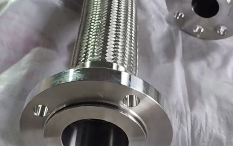 Demai Rubber & Plastic (Hebei) Co., Ltd. specializes in the production of high-quality metal hoses