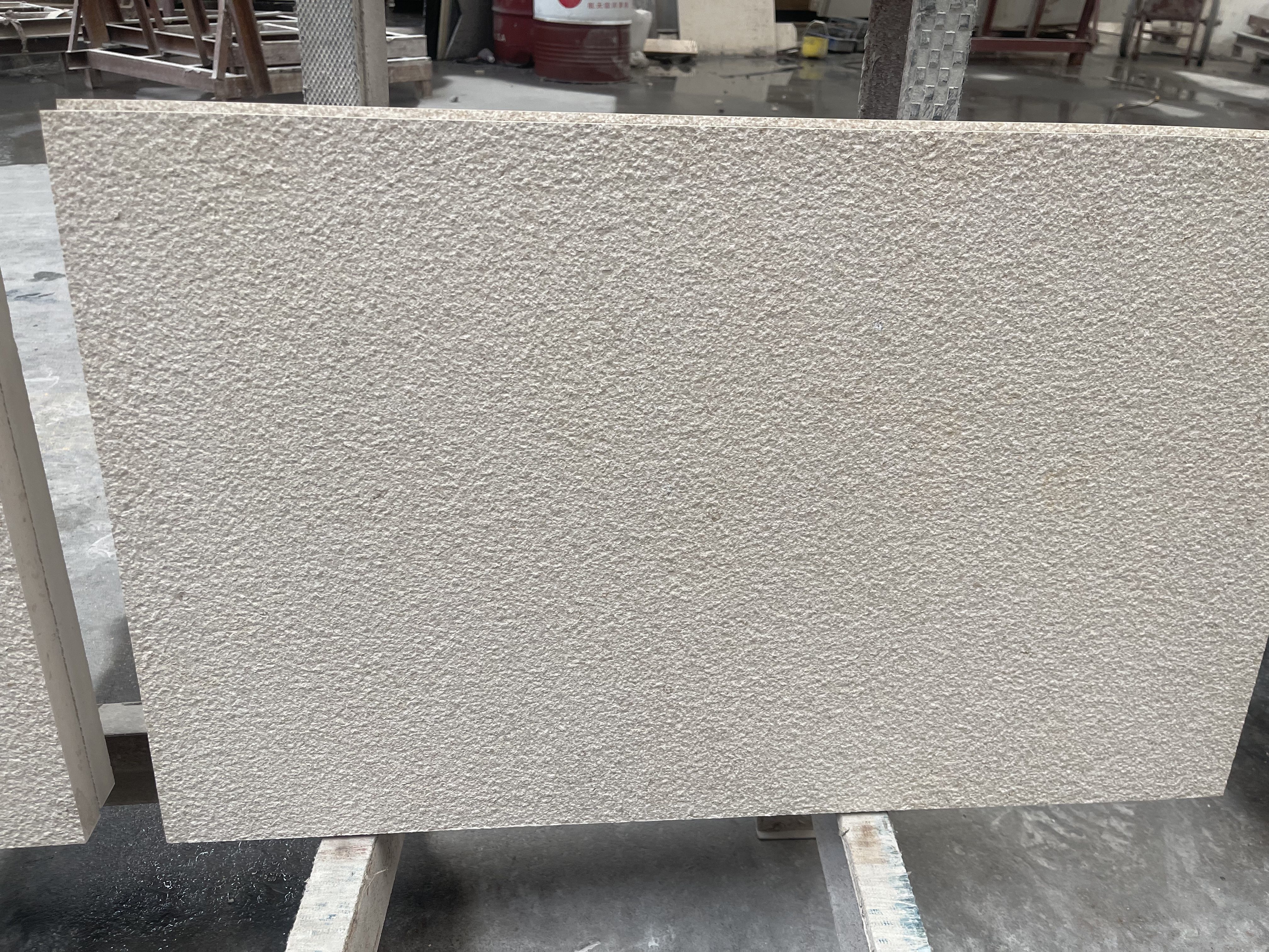 Wanshi Modern 3D Natural Split Face Beige Limestone Exterior Tile Wall Stone Tiles Cladding Limestone Wall Tiles
