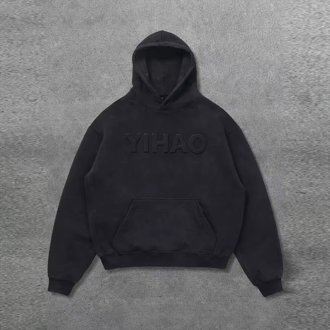 Wie stylt man eine geprägte Kapuzenjacke sowohl für smart-casual als auch für Streetwear-Looks?