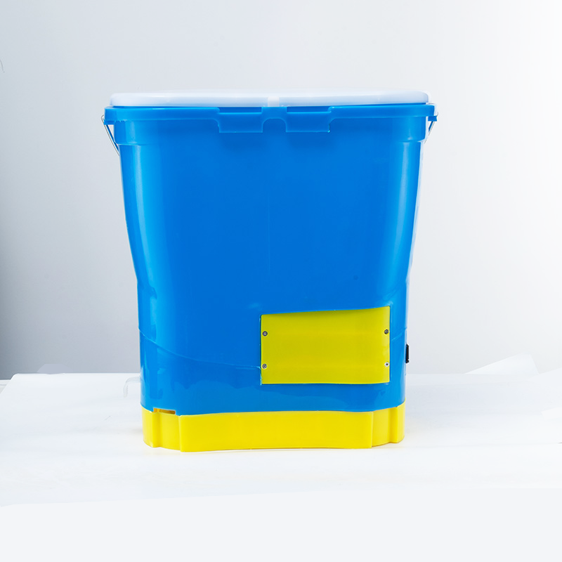 Fertilizer Applicator