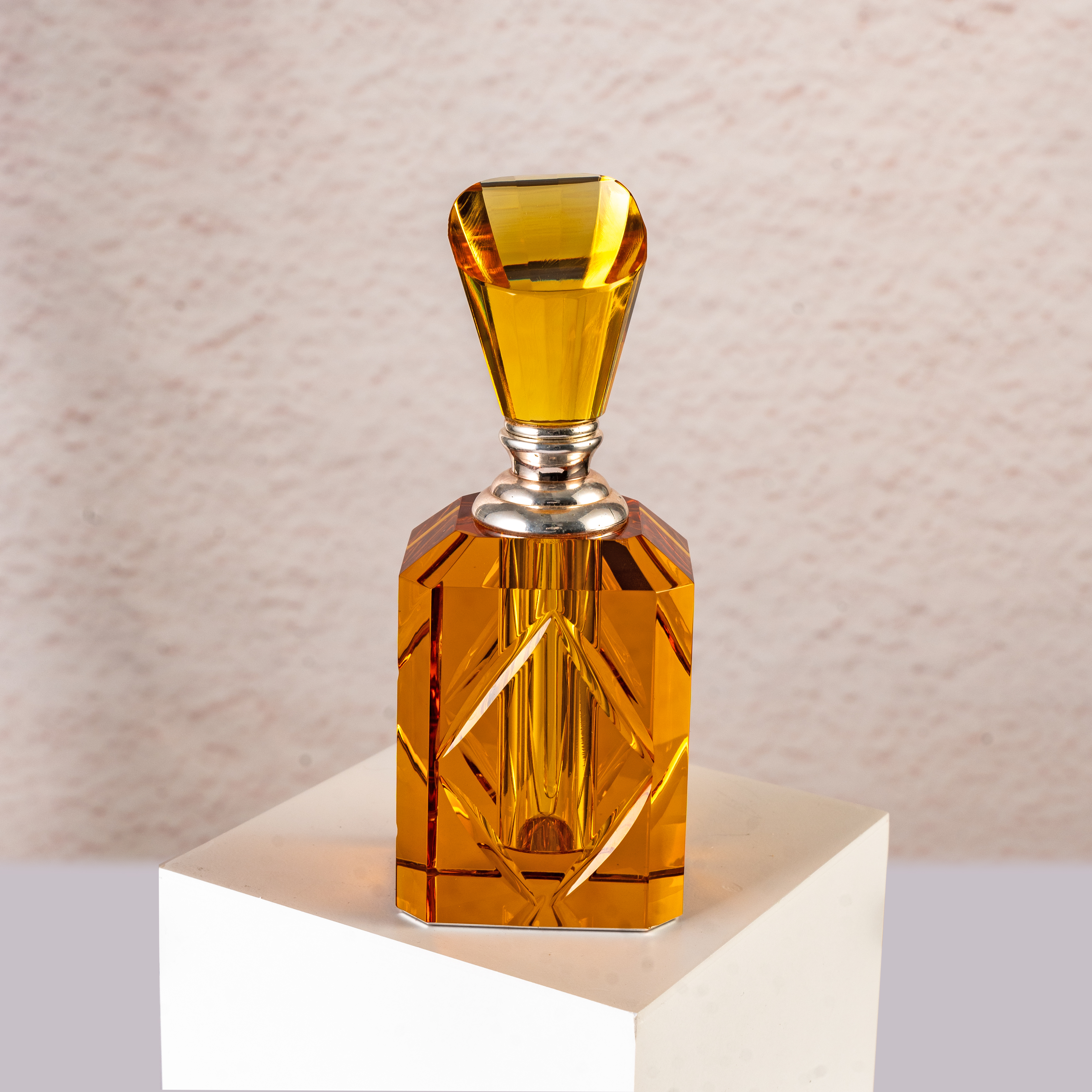 SmallBridge Luxury Crystal perfume Bottle Wholesale Tea Color Customizable Essential Oil perfume Bottle with Drip Stick is suitable for personal use