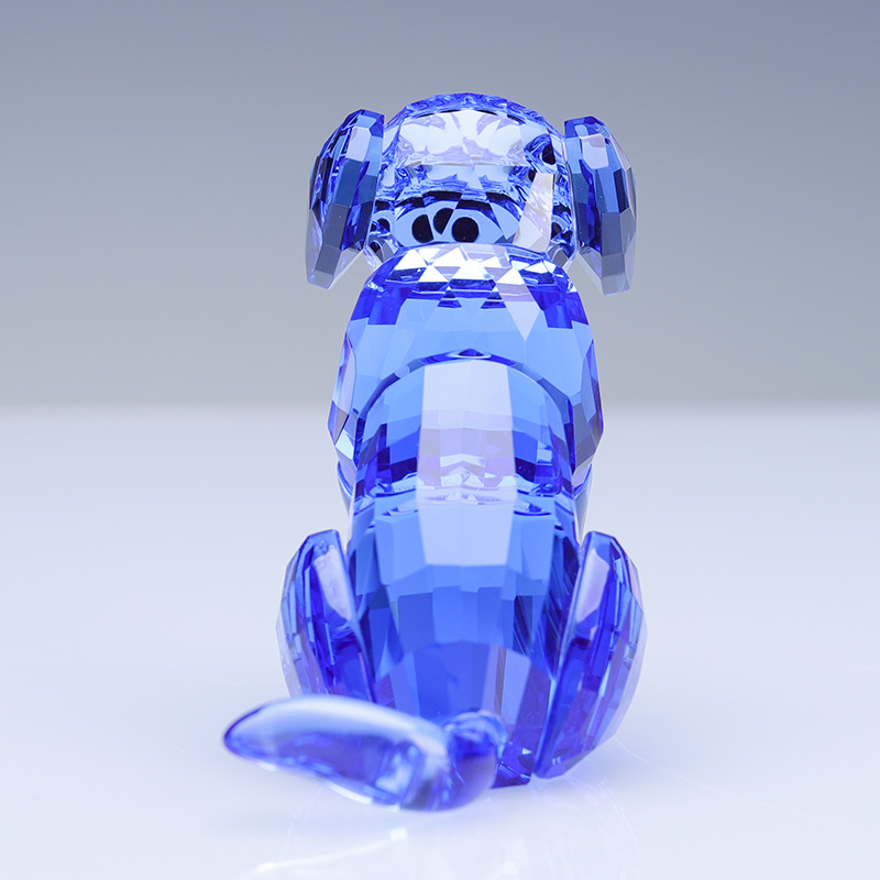 Realistic and vivid images of small animals and dogs can be given as gifts or customized for wholesale