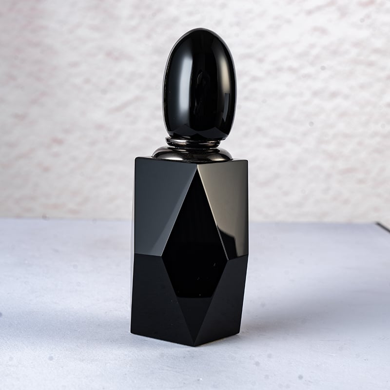 SmallBridge supplier's new design Wholesale personalized all black fragrant water bottle Body 283g Essential oil bottle Capacity 12ml Liquid bottle