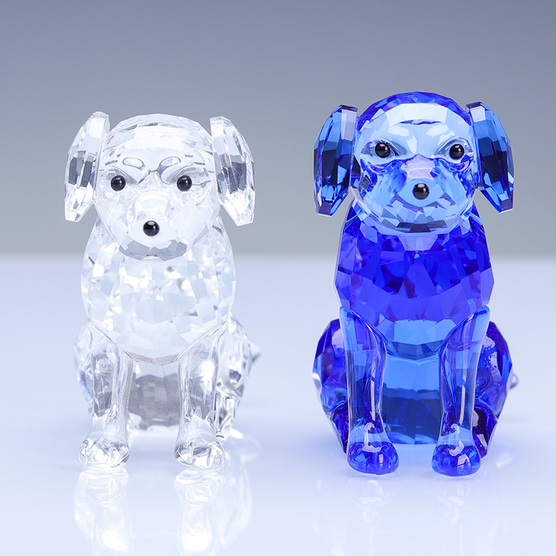 Realistic and vivid images of small animals and dogs can be given as gifts or customized for wholesale
