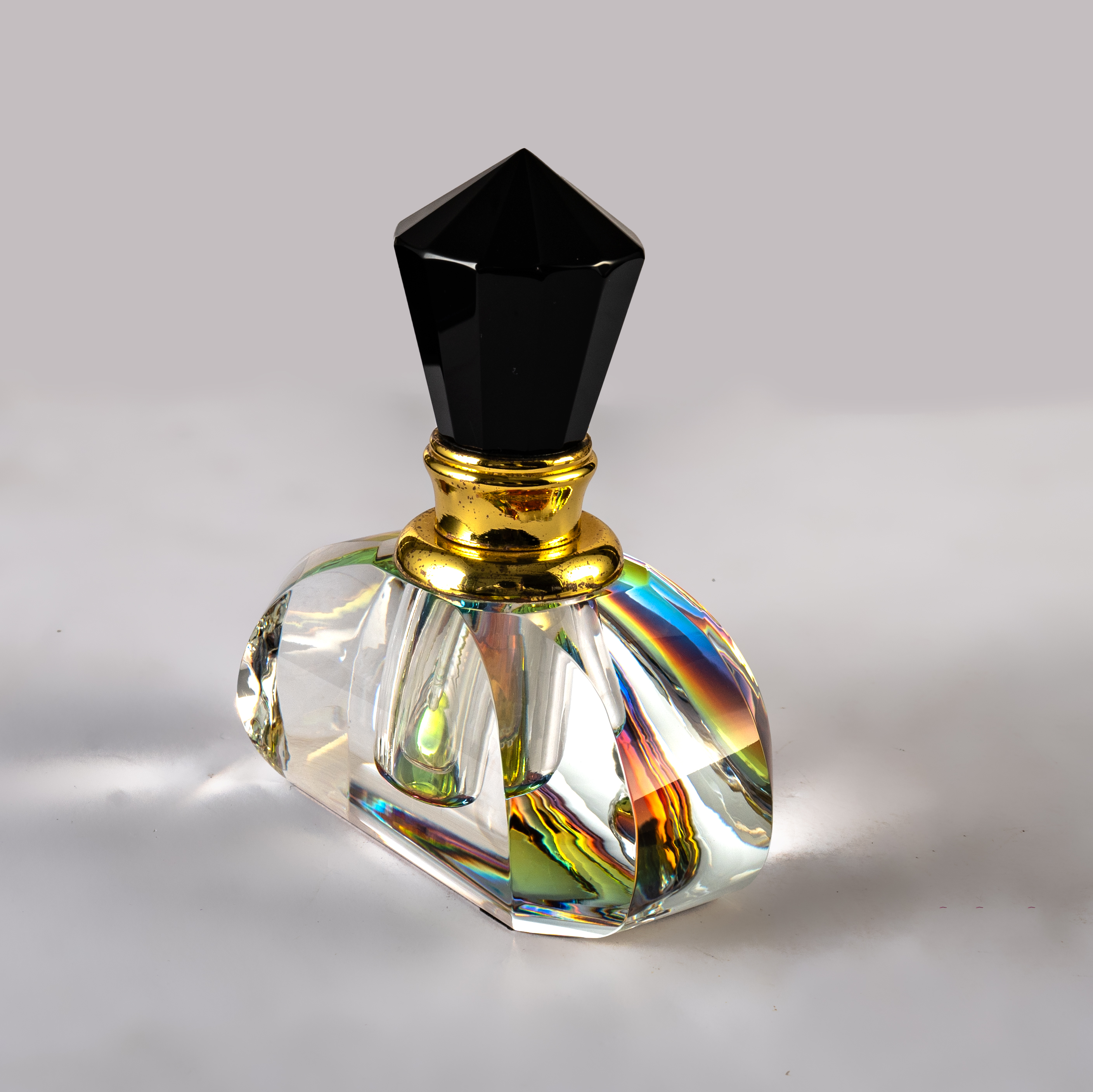 SmallBridge Luxury Crystal perfume Bottle Wholesale Color Plated Black Cap Essential Oil perfume Bottle with Drip Stick Suitable for Personal Use