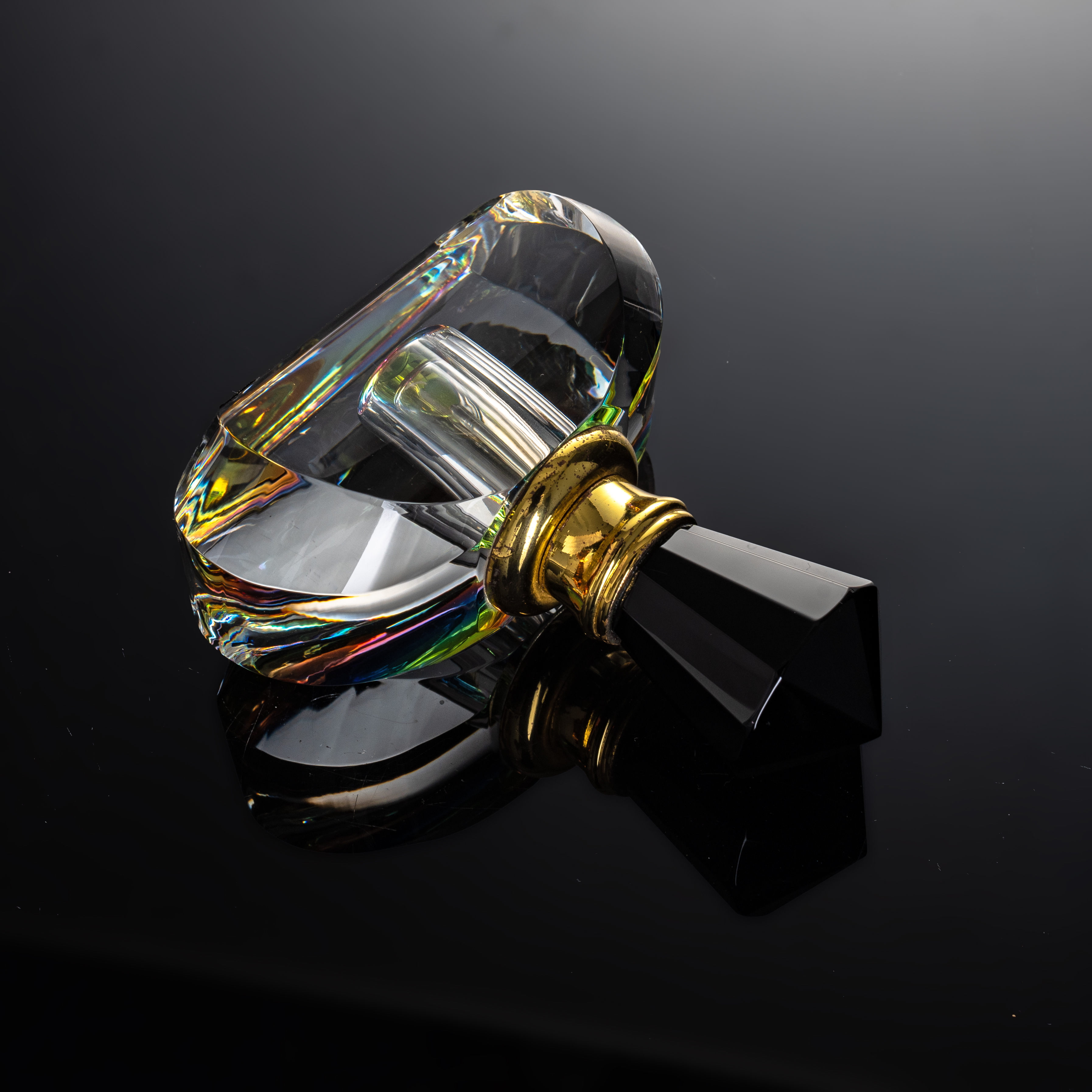 SmallBridge Luxury Crystal perfume Bottle Wholesale Color Plated Black Cap Essential Oil perfume Bottle with Drip Stick Suitable for Personal Use