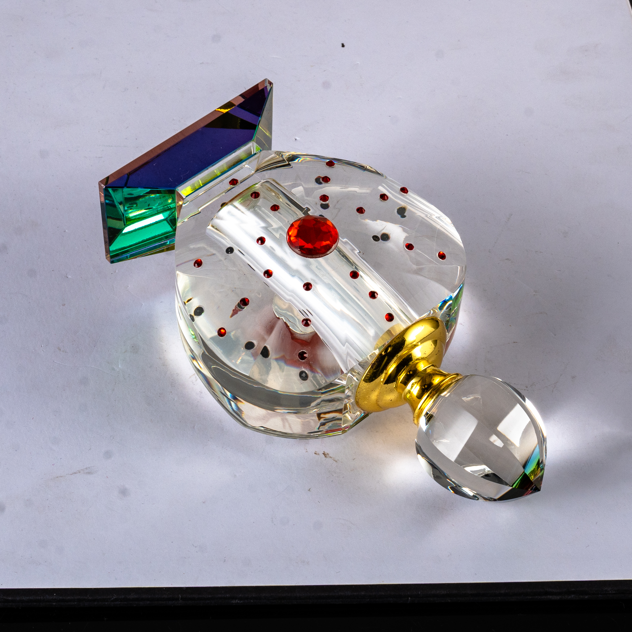 SmallBridge Luxury Crystal perfume Bottle Wholesale Transparent Color Plated Diamond Veneer Premium Essential Oil perfume Bottle with Drip Stick Suitable for Personal Use