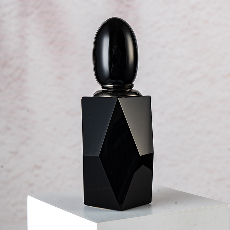 SmallBridge supplier's new design Wholesale personalized all black fragrant water bottle Body 283g Essential oil bottle Capacity 12ml Liquid bottle