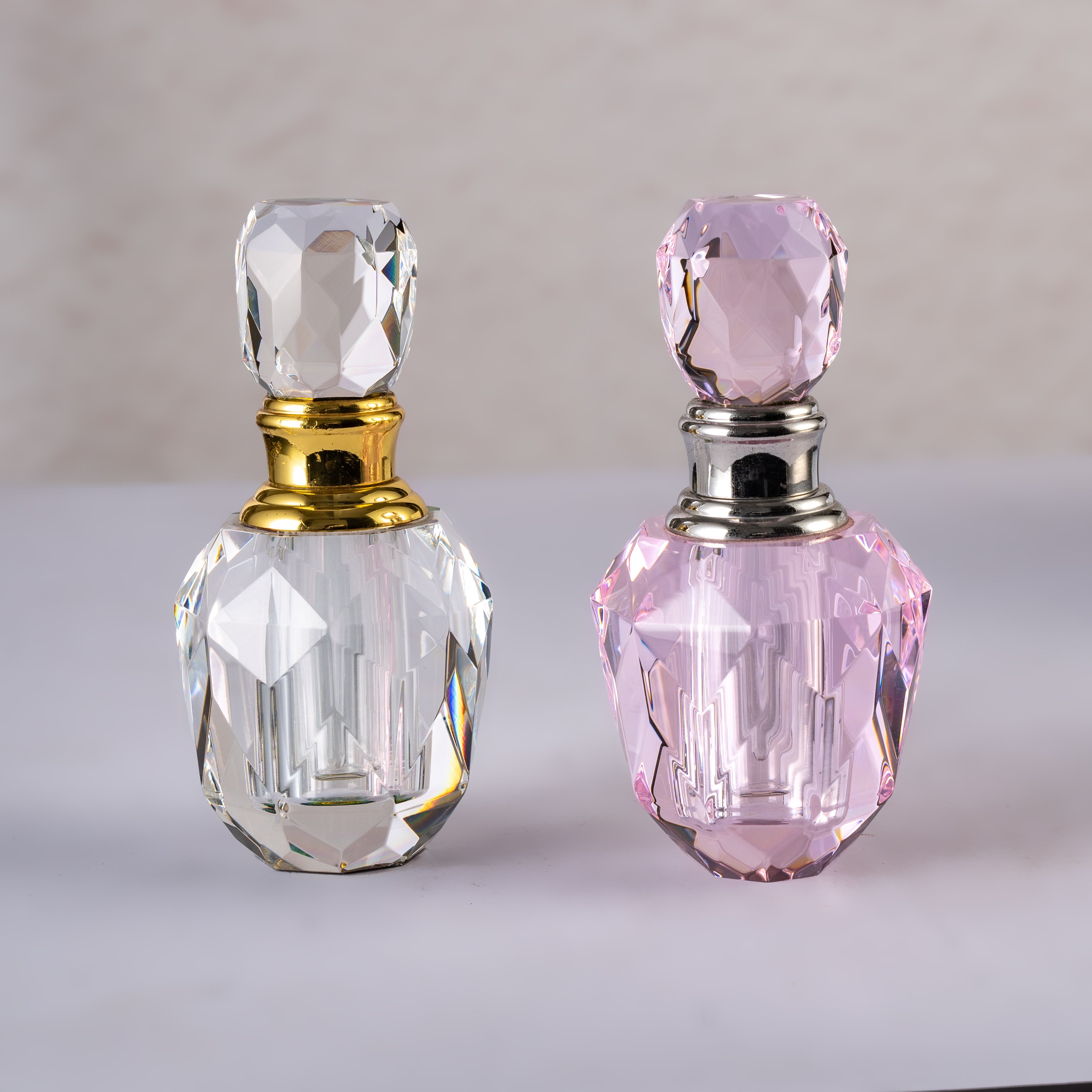SmallBridge Luxury Crystal perfume Bottle Wholesale Pink and White Couple Essential Oil perfume Bottle with Water Dropping Stick for Personal Use