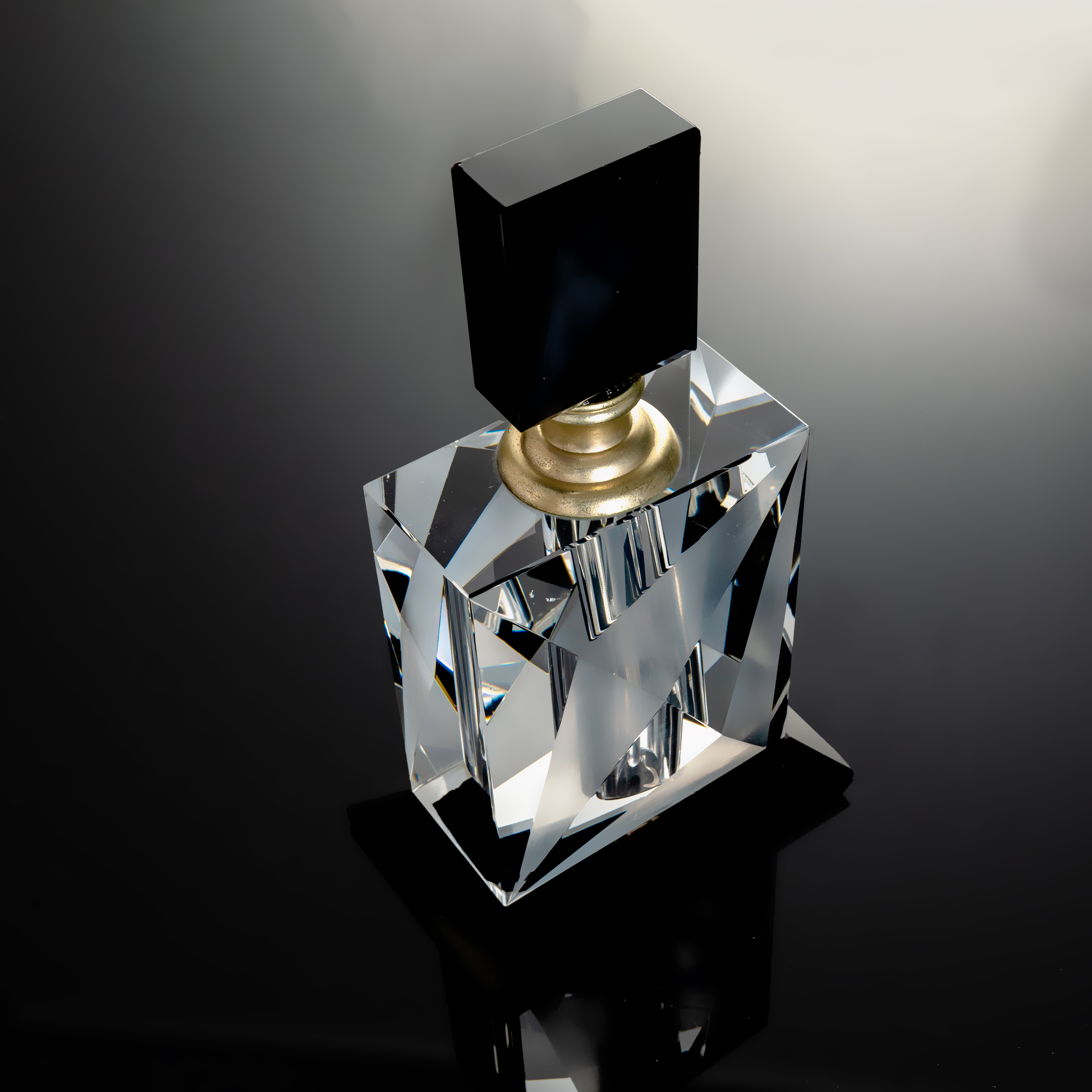 Smallbridge high-end products wholesale perfume bottle black big brand gift giving self use bottle weight 1395g 24ml