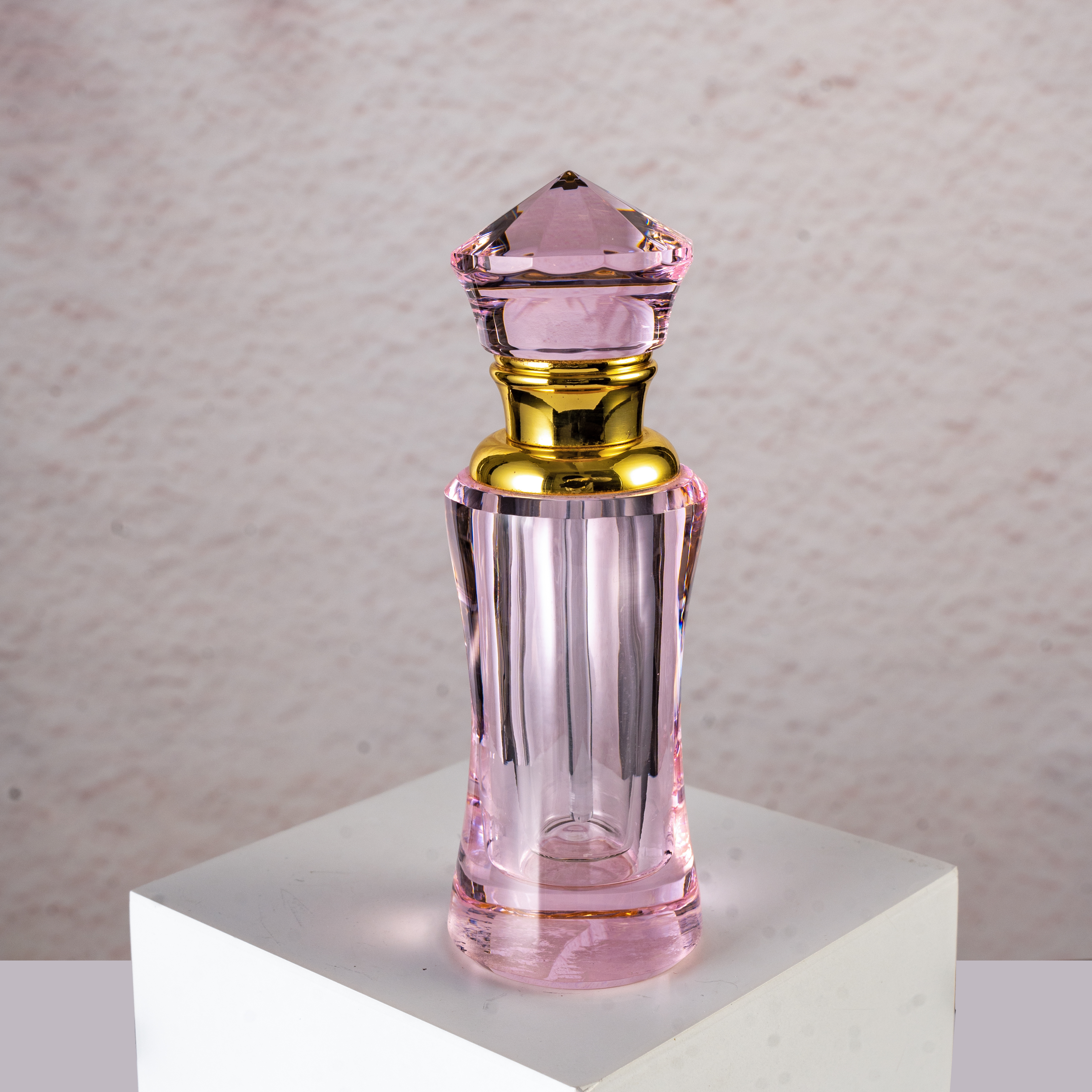 SmallBridge Luxury Crystal perfume Bottle Wholesale Pink Premium Essential Oil perfume Bottle with Water Dropping Stick for Personal Use