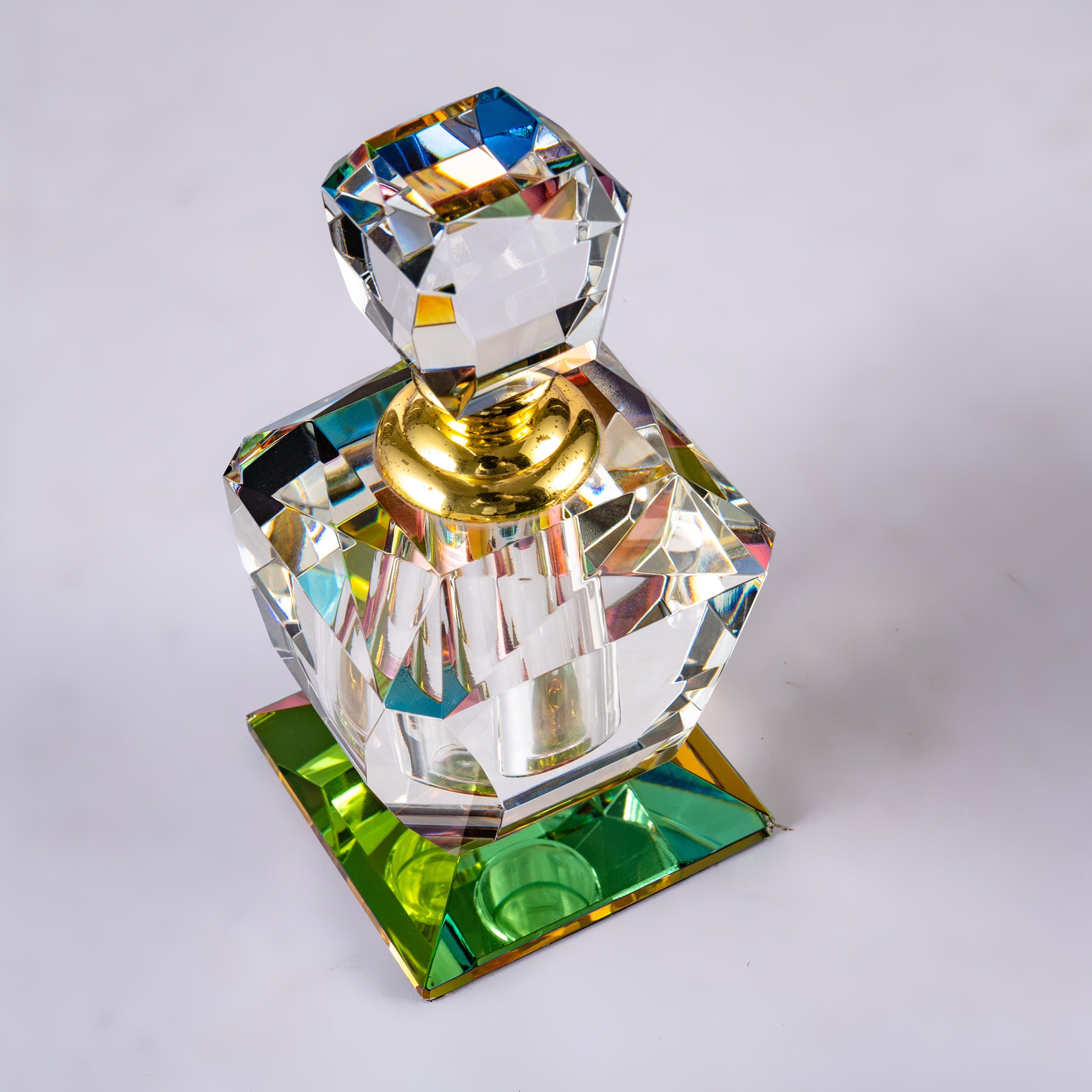Smallbridge New Design Wholesale Transparent perfume Bottle Multi faceted Bottom Color Plating Process perfume Bottle Essential Oil Bottle Liquid Bottle Body 881g Capacity 12ml