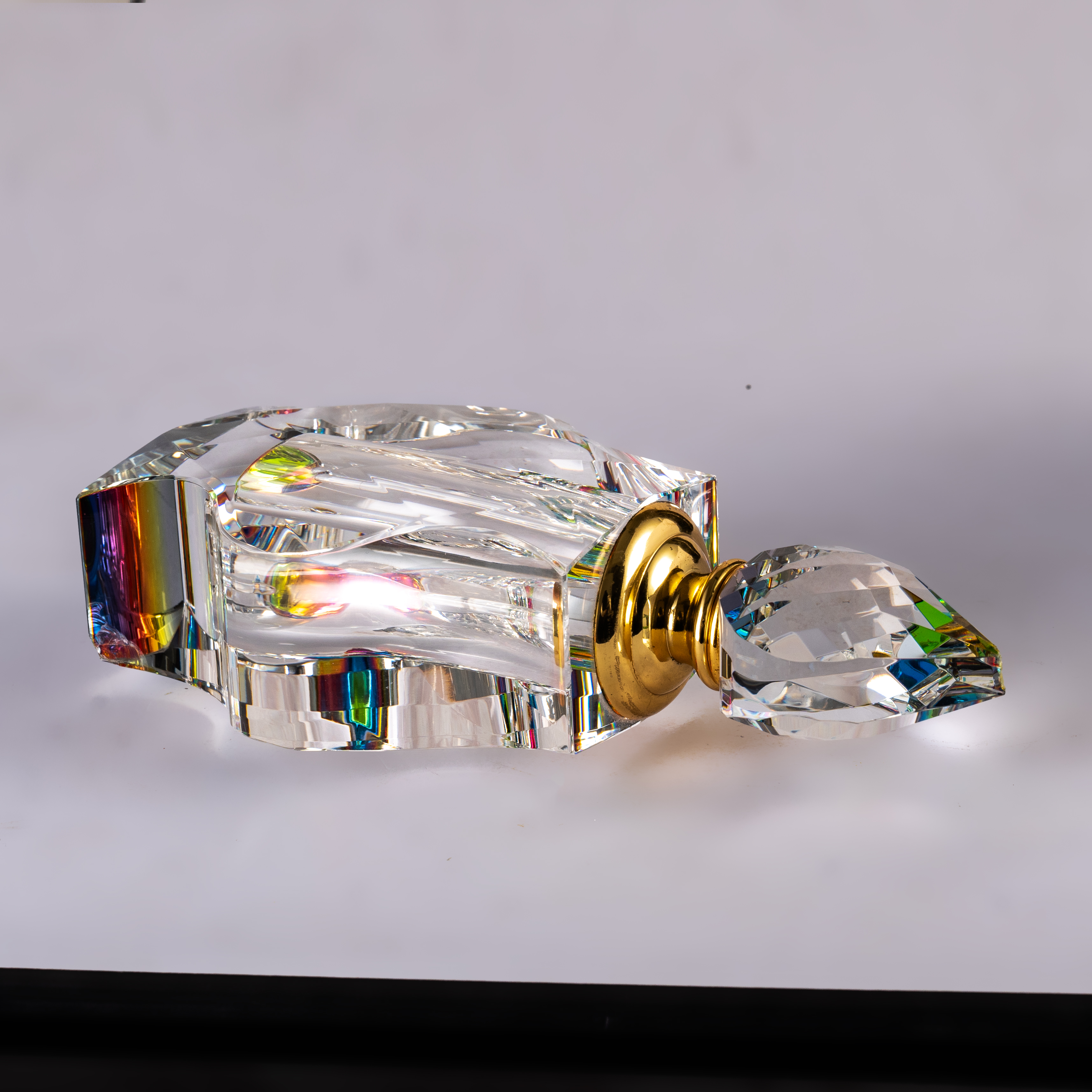 SmallBridge Luxury Crystal perfume Bottle Wholesale Color Plated Model Premium Essential Oil perfume Bottle with Drip Stick Suitable for Personal Use