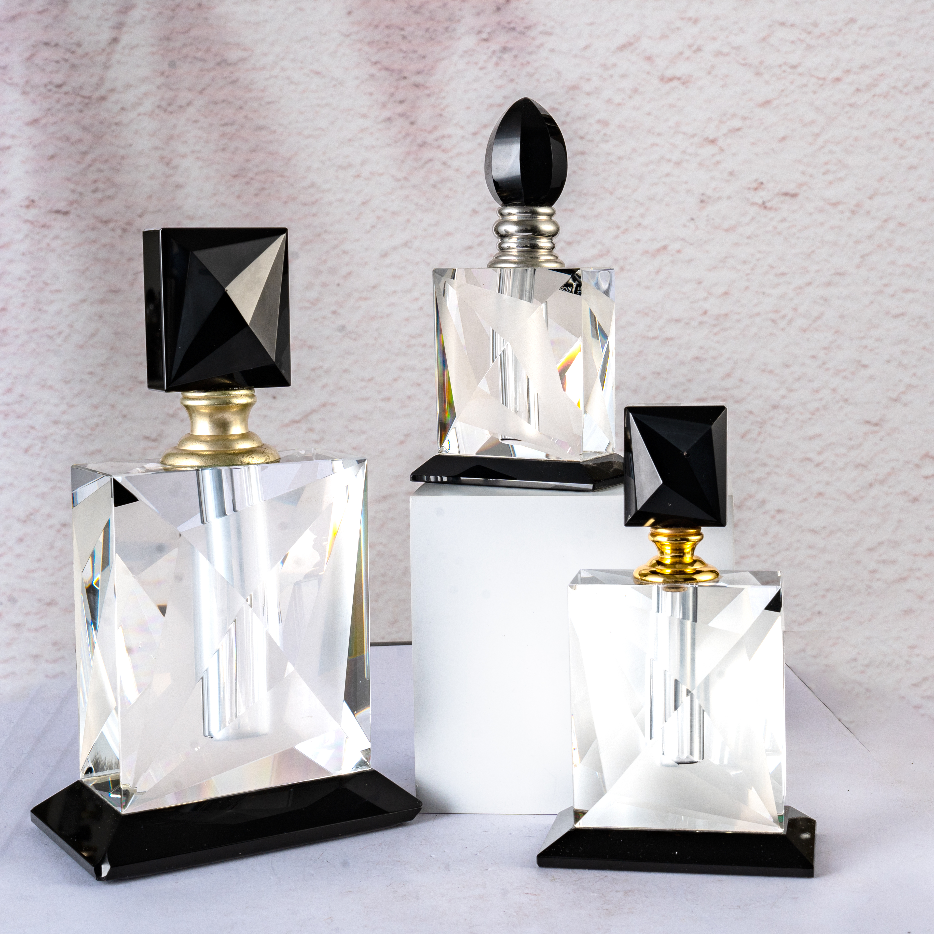 Smallbridge high-end products wholesale perfume bottle black big brand gift giving self use bottle weight 1395g 24ml