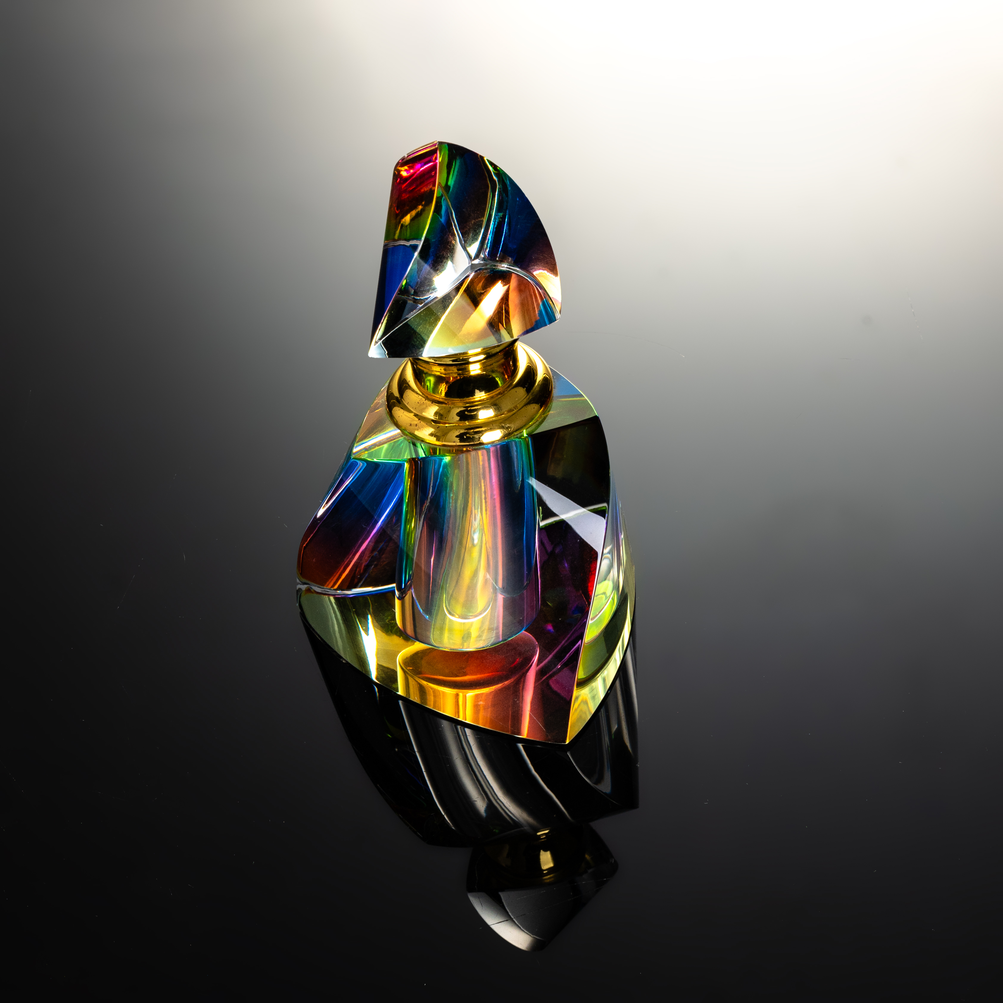 Smallbridge high-grade products wholesale perfume bottles, color plating, irregular shape, gift giving, self use bottle weight 393g