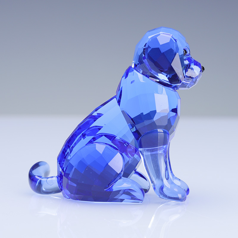 Realistic and vivid images of small animals and dogs can be given as gifts or customized for wholesale