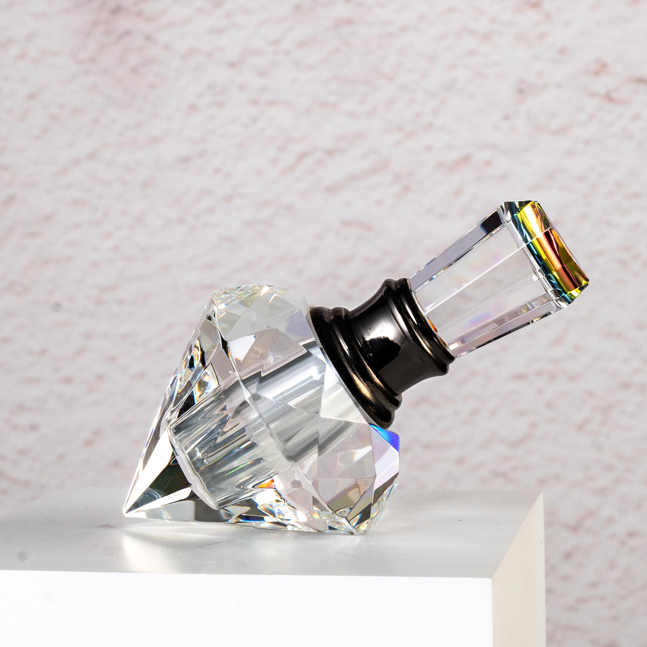 Smallbridge high-grade products wholesale perfume bottles, color plated, pointed bottom, slant giver, self use gift giving bottle weight 135g