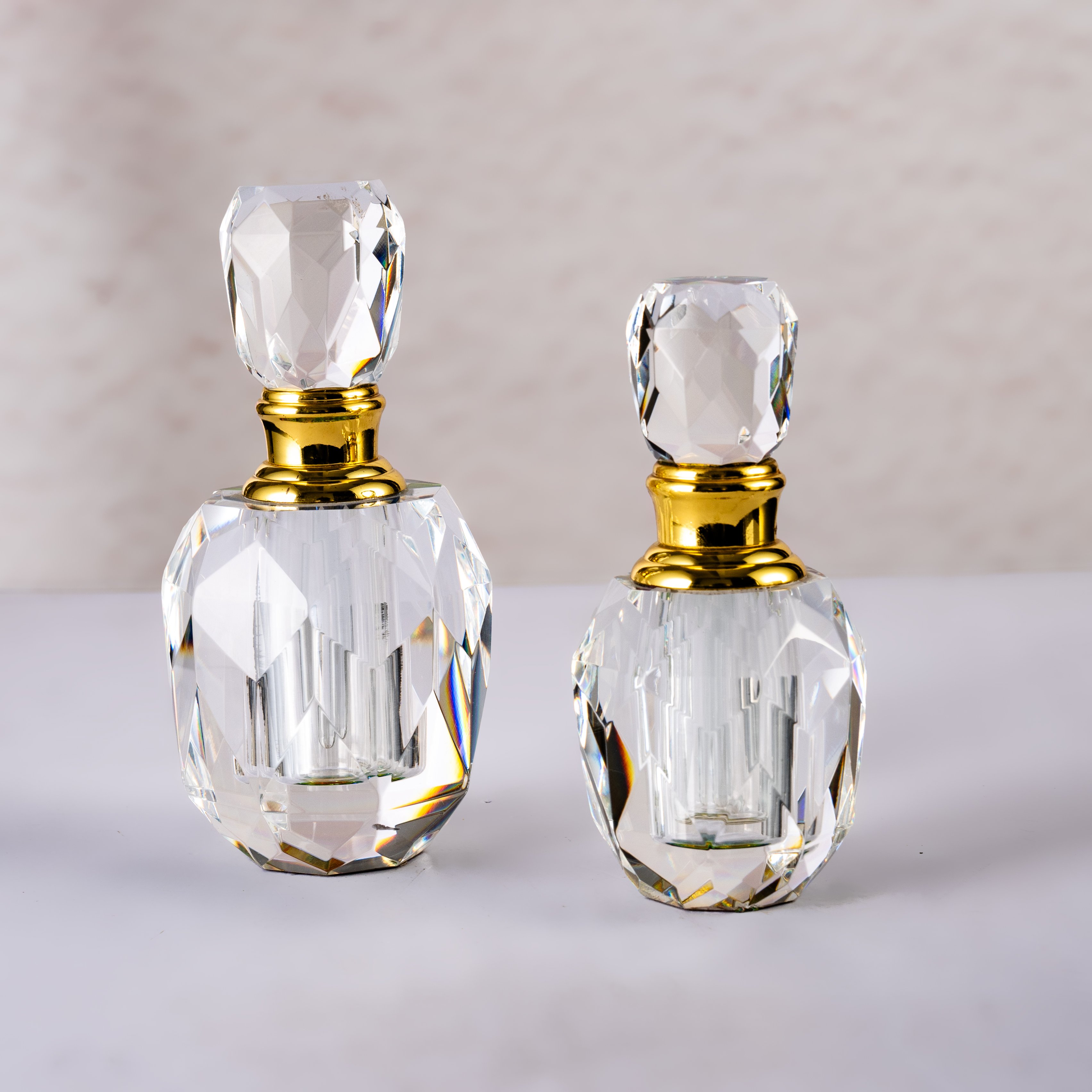 SmallBridge Luxury Crystal perfume Bottle Wholesale Pink and White Couple Essential Oil perfume Bottle with Water Dropping Stick for Personal Use