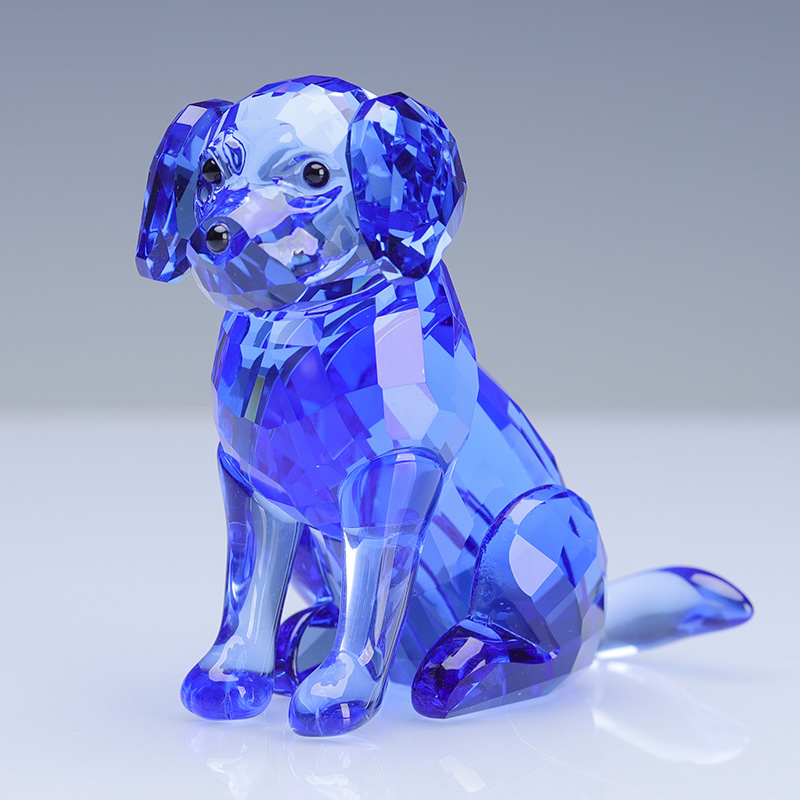 Realistic and vivid images of small animals and dogs can be given as gifts or customized for wholesale