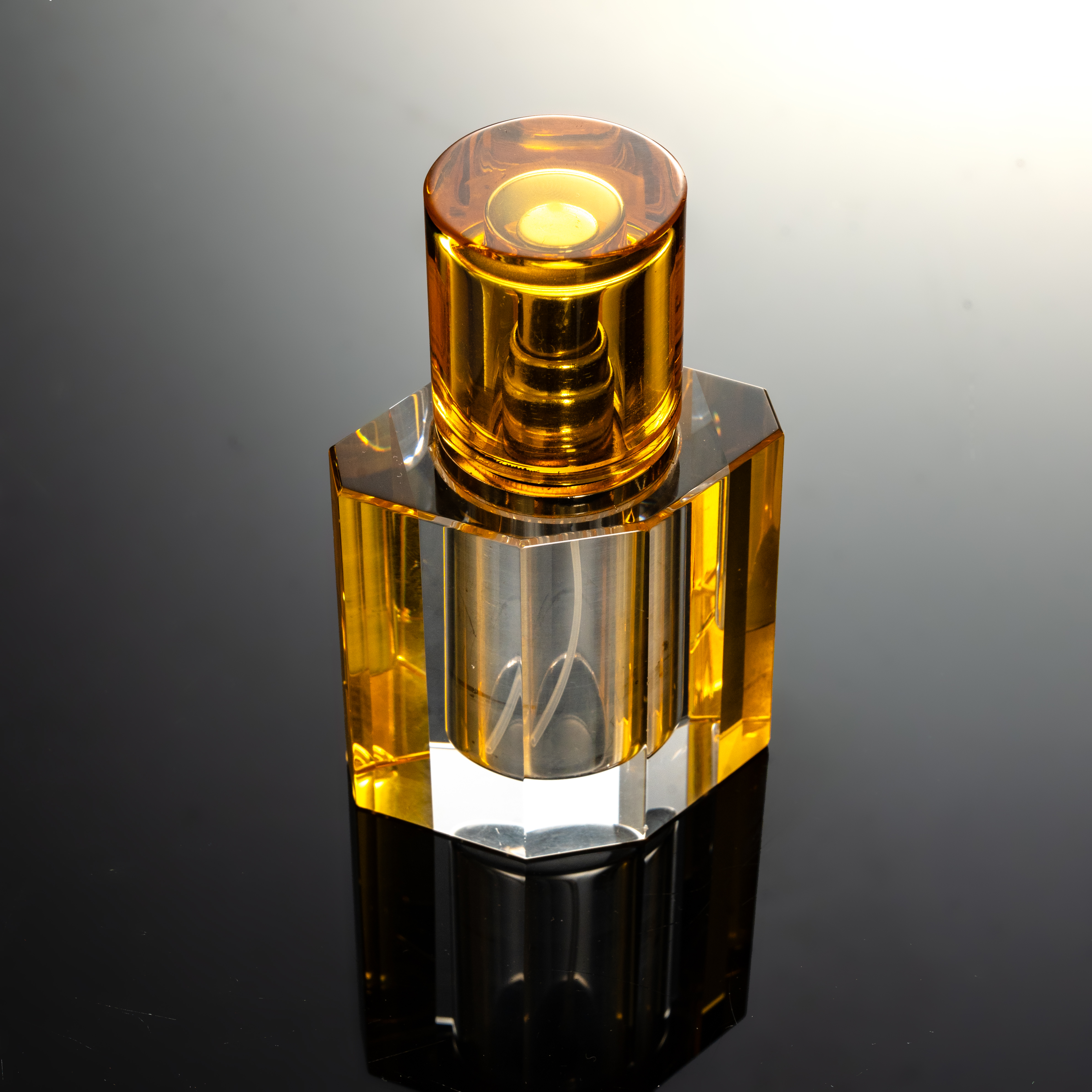 SmallBridge Luxury Crystal perfume Bottle Wholesale Gold Premium Essential Oil perfume Bottle with Drip Stick for Personal Use
