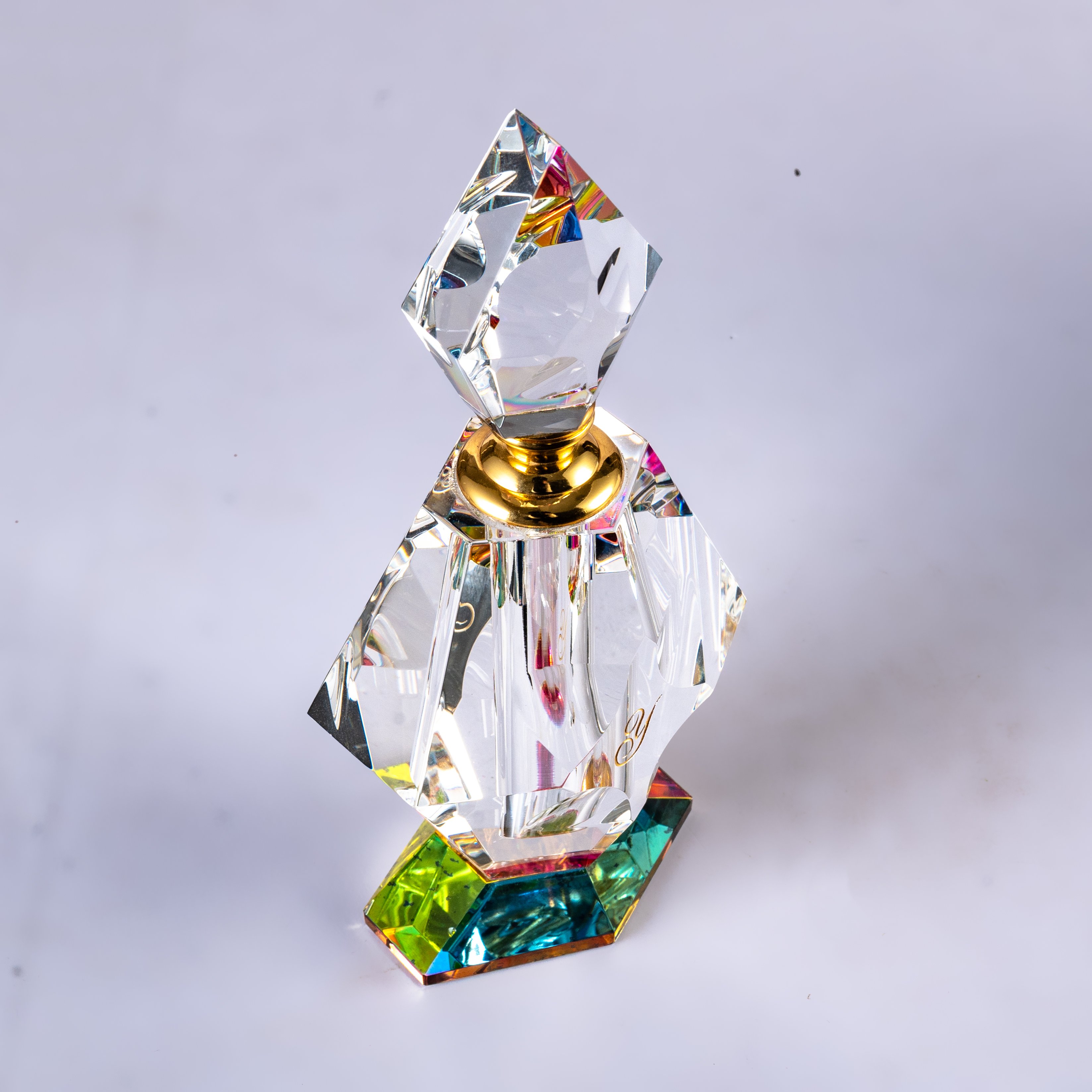 SmallBridge Luxury Crystal perfume Bottle Wholesale Transparent Color Plating Advanced Essential Oil perfume Bottle with Drip Stick is suitable for personal use
