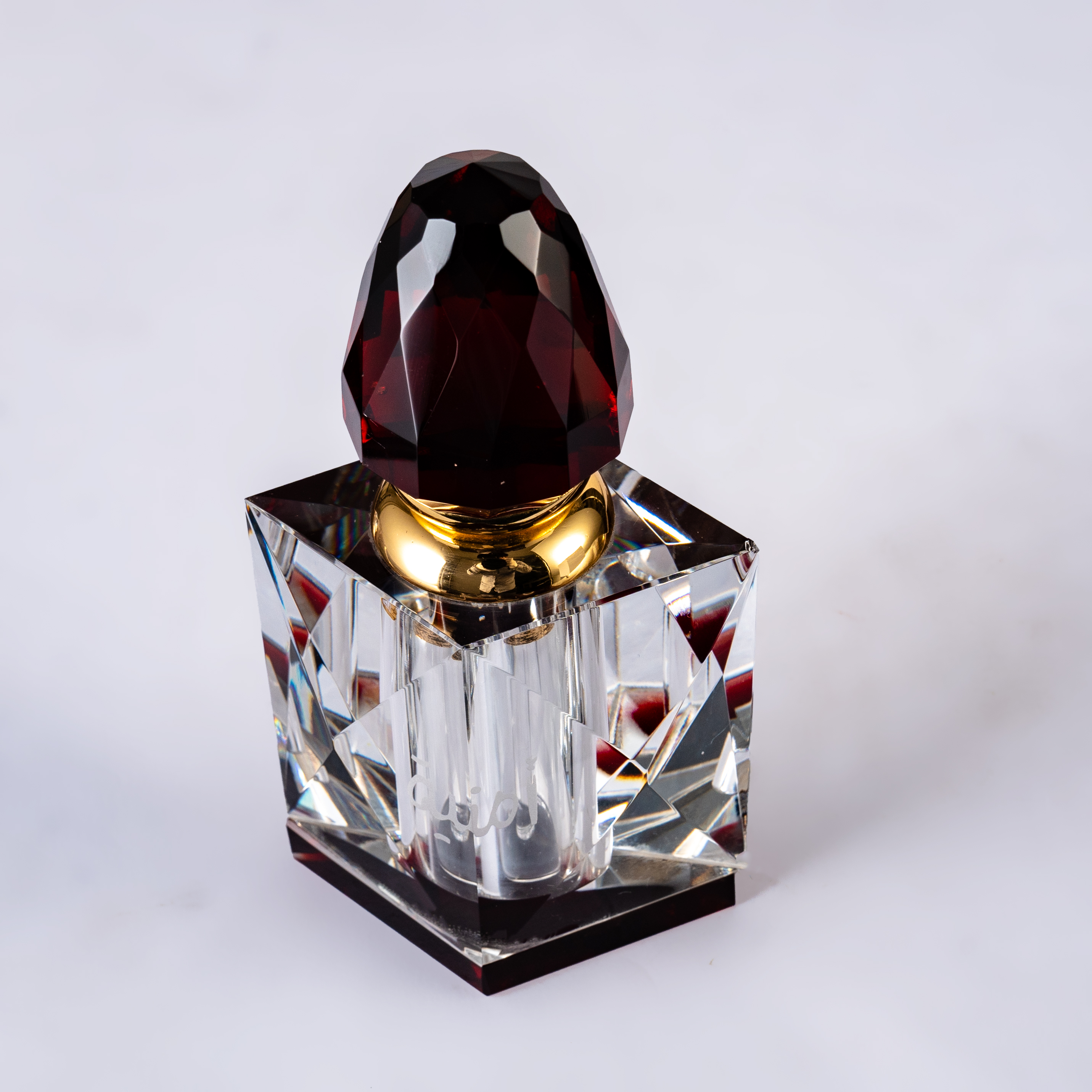 Smallbridge New Design Wholesale Transparent perfume Bottle Red Crystal Cap Essential Oil Bottle Liquid Bottle Body 255g