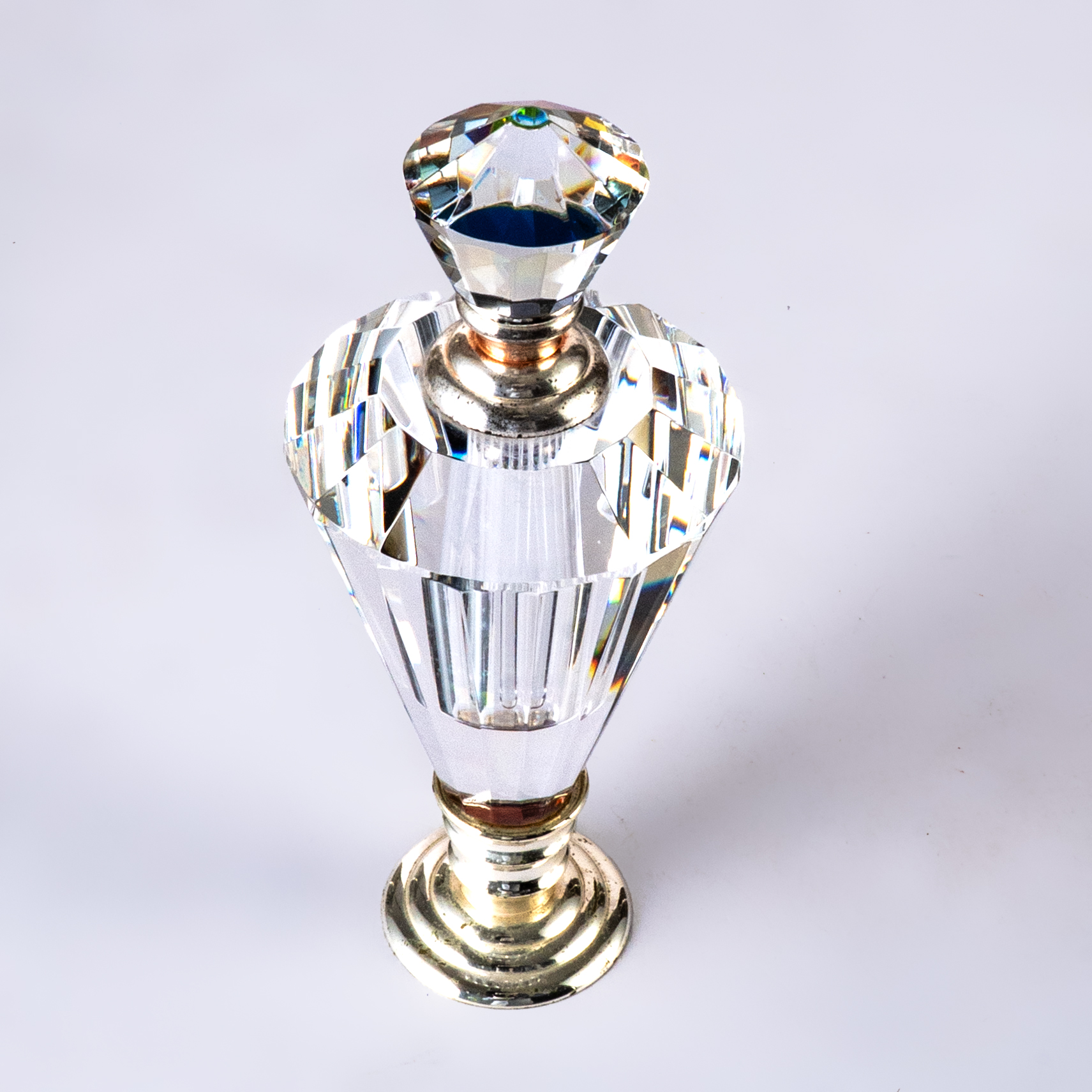 Smallbridge can be customized and wholesale perfume bottle essential oil bottle pyramid shape
